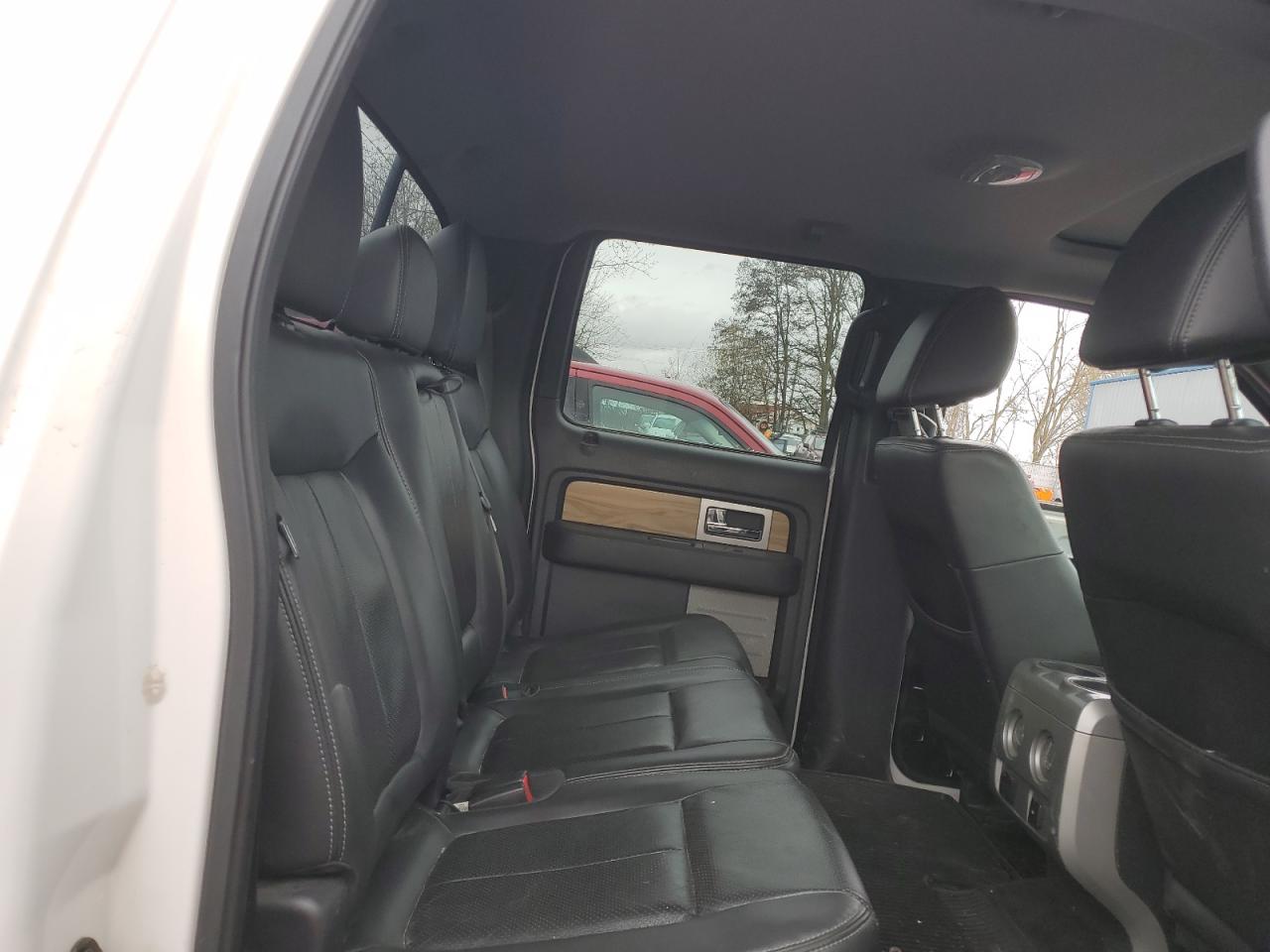 2011 Ford F-150 - Image 10