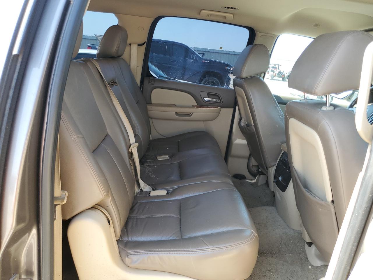 2012 GMC Yukon - Image 11