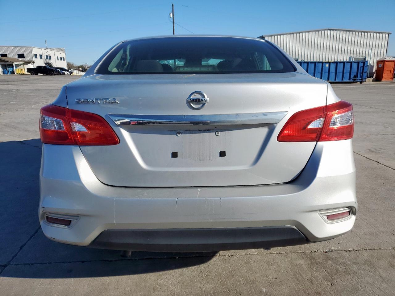2017 Nissan Sentra - Image 6