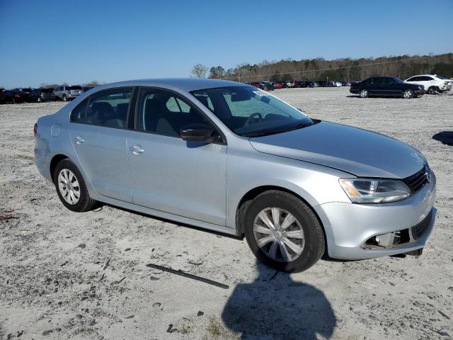  VOLKSWAGEN JETTA 2013 Серебристый