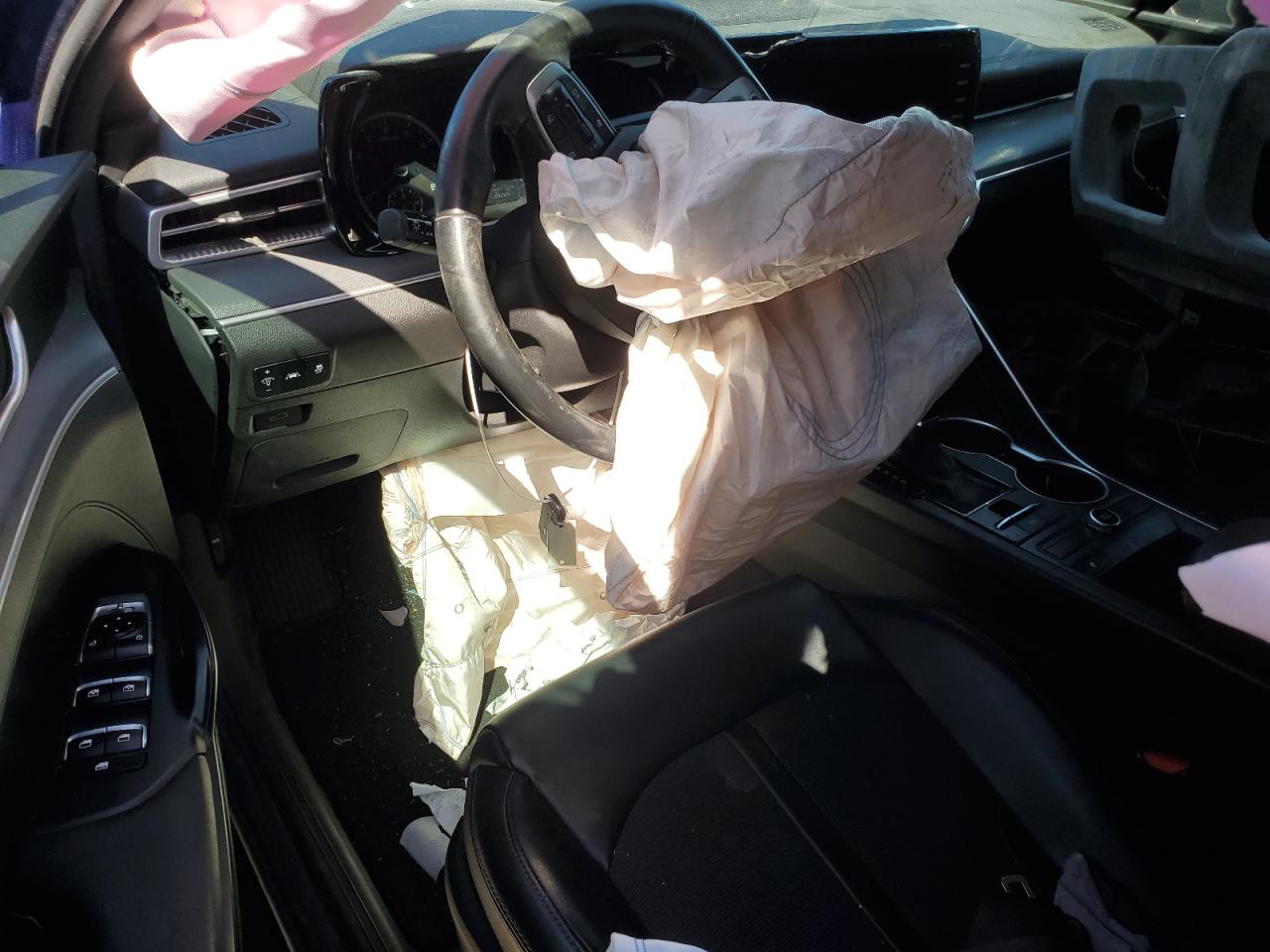 2022 Kia K5 - Image 8