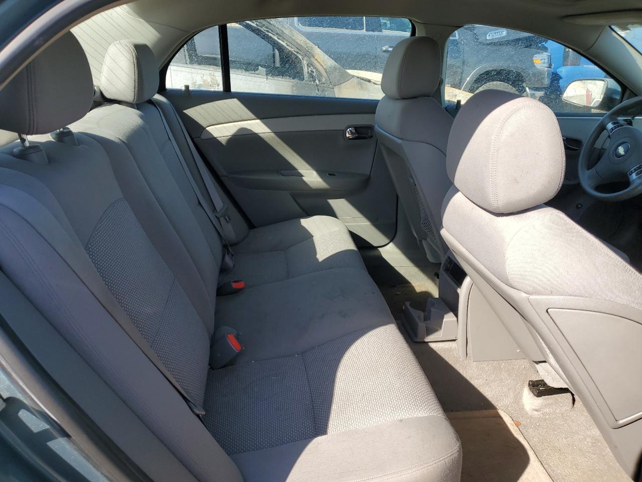 2009 Chevrolet Malibu - Image 10