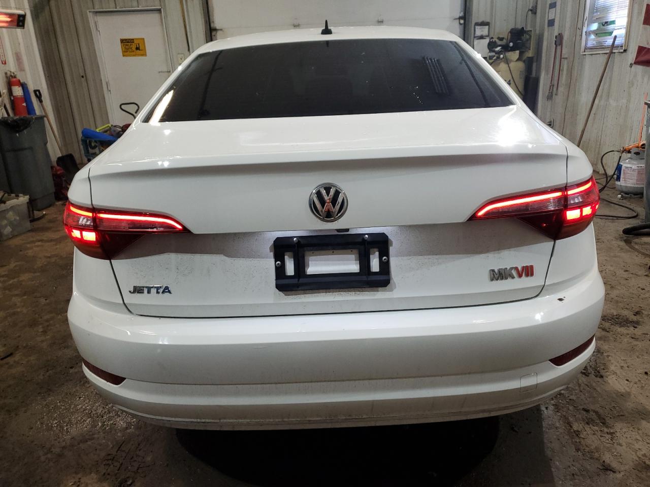 2019 Volkswagen Jetta - Image 6