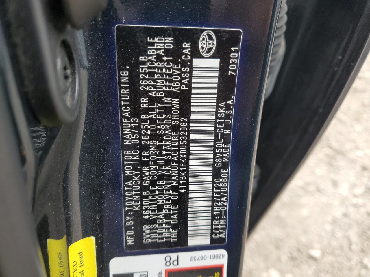 2013 Toyota Camry - Image 12