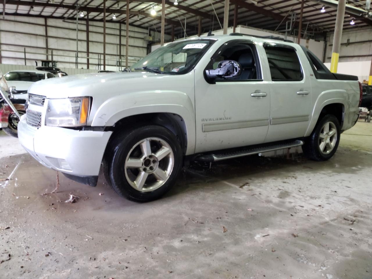 2012 Chevrolet Avalanche Lt იყიდება Lawrenceburg-ში, KY - Water/Flood