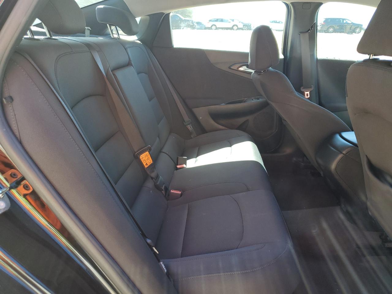 2018 Chevrolet Malibu - Image 11
