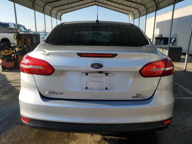 Седани FORD FOCUS 2016 Сріблястий
