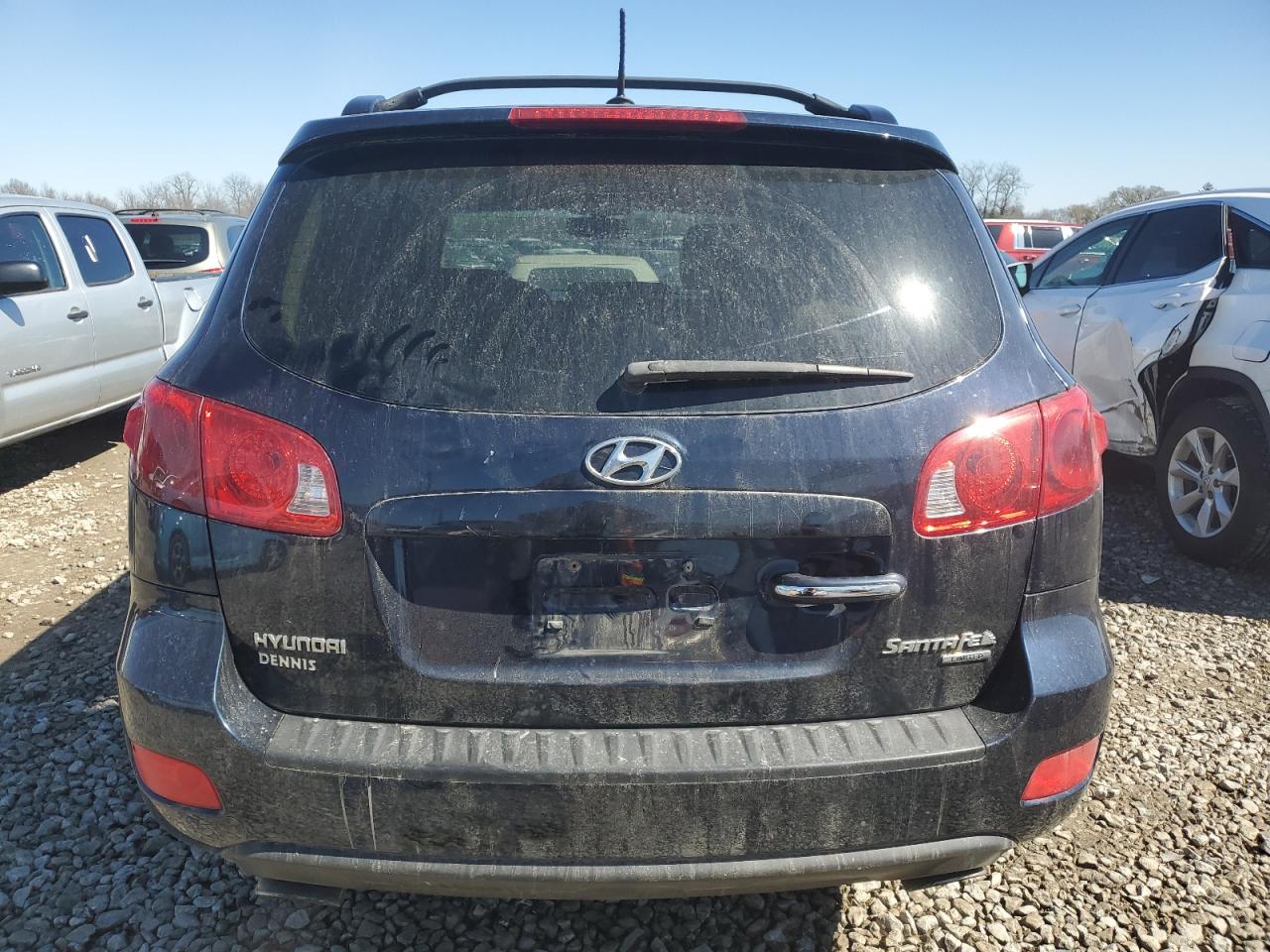 2009 Hyundai Santa Fe - Image 6