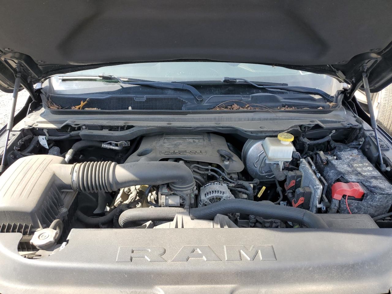 2019 RAM 1500 - Image 11
