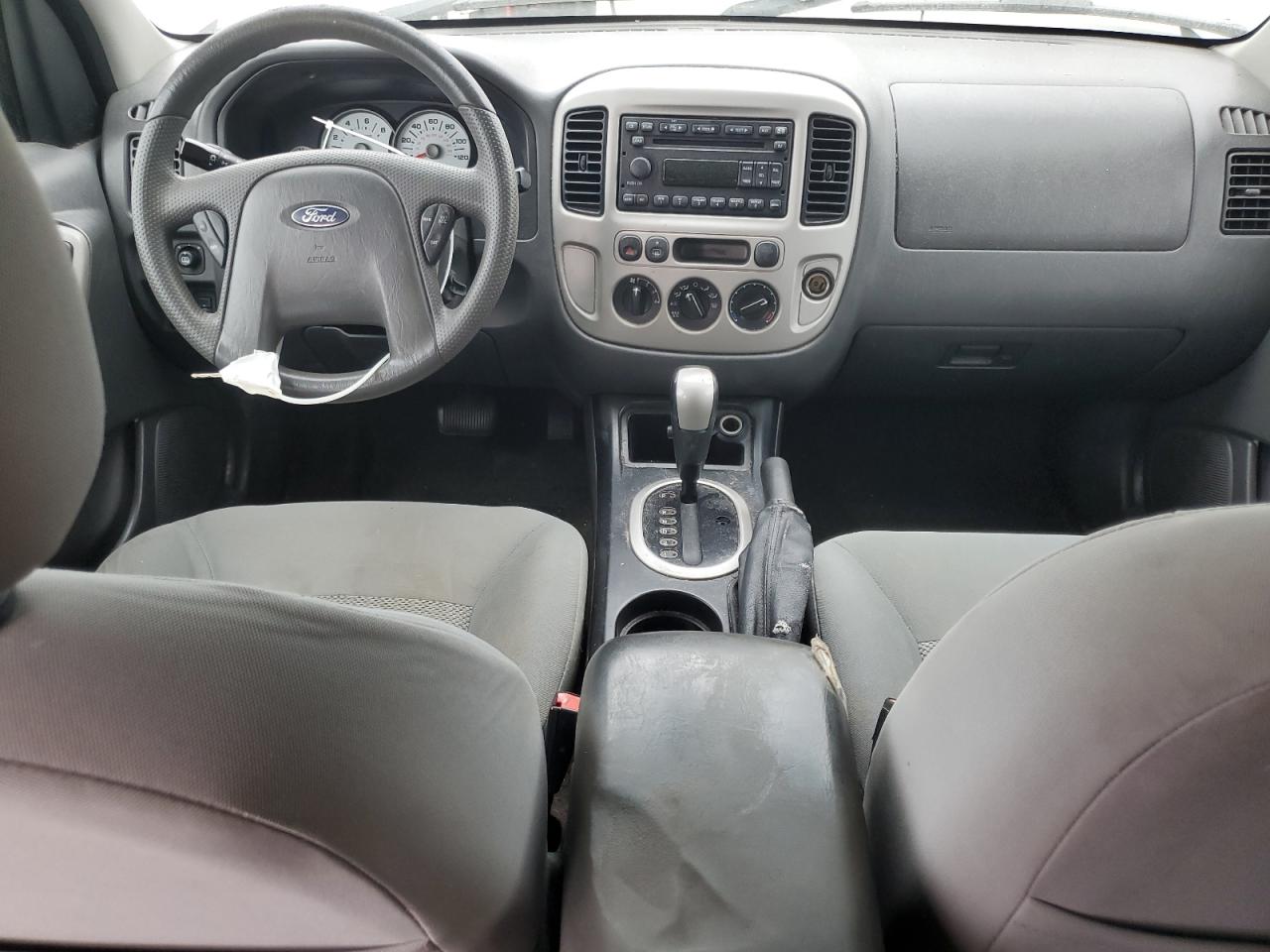 2007 Ford Escape - Image 8