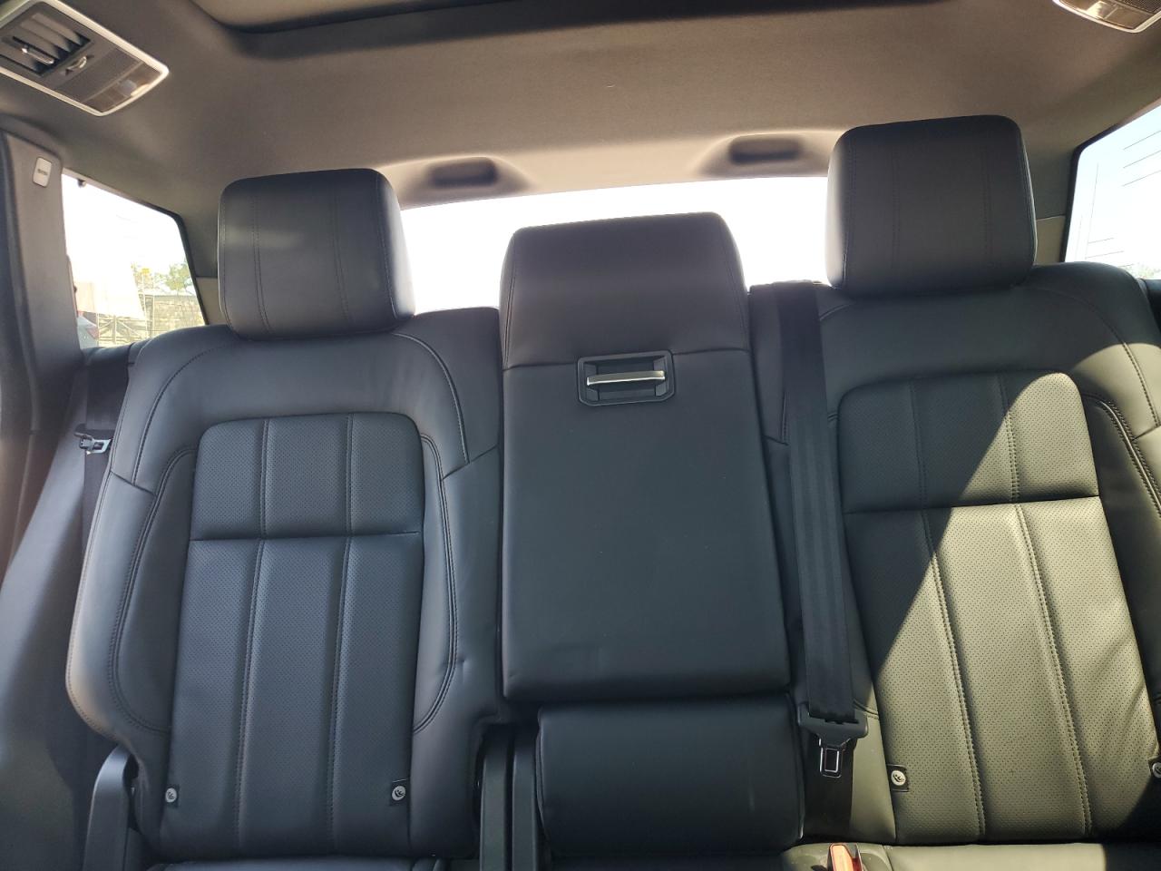 2021 Land Rover Range Rover - Image 10