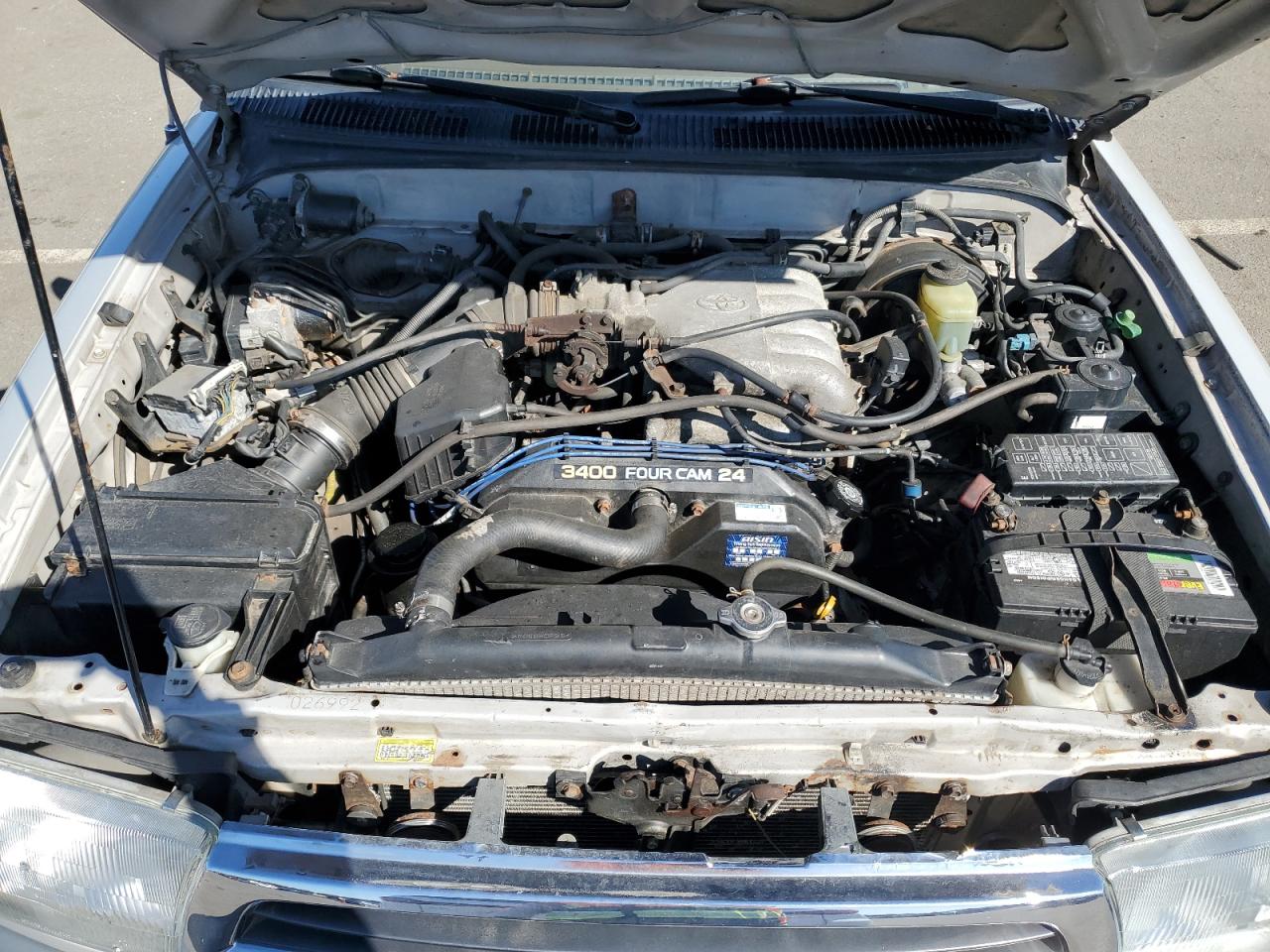 1999 Toyota 4Runner - Image 12
