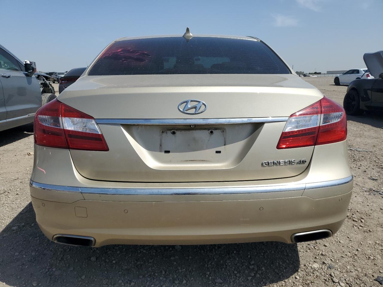 2012 Hyundai Genesis - Image 6
