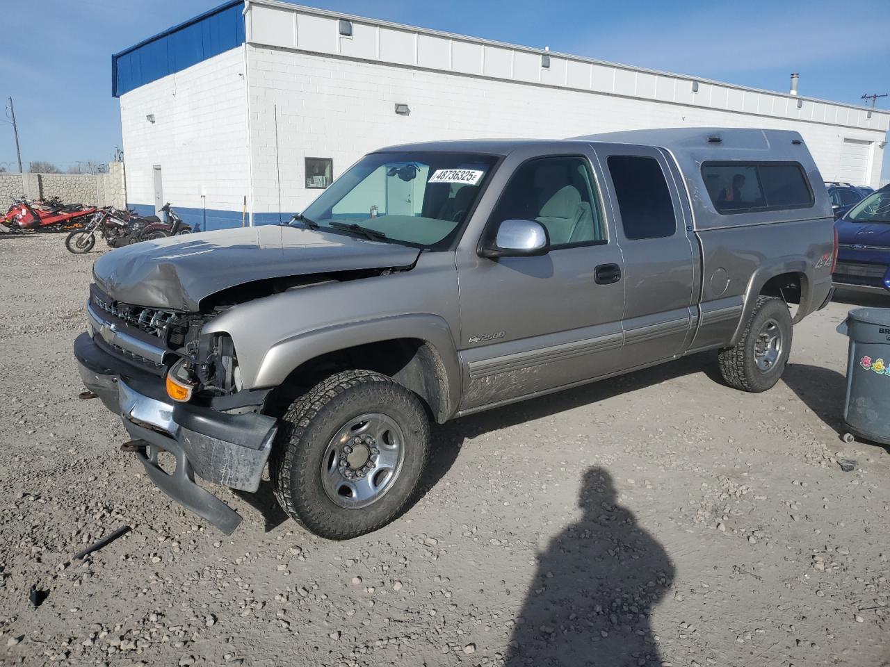 2000 Chevrolet Silverado - Image 1