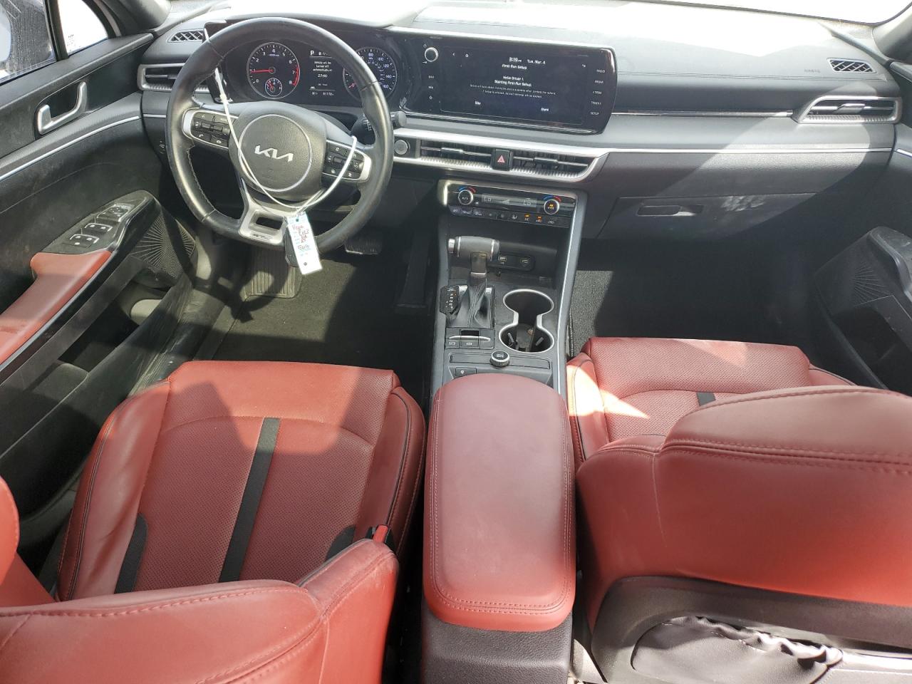 2023 Kia K5 - Image 8