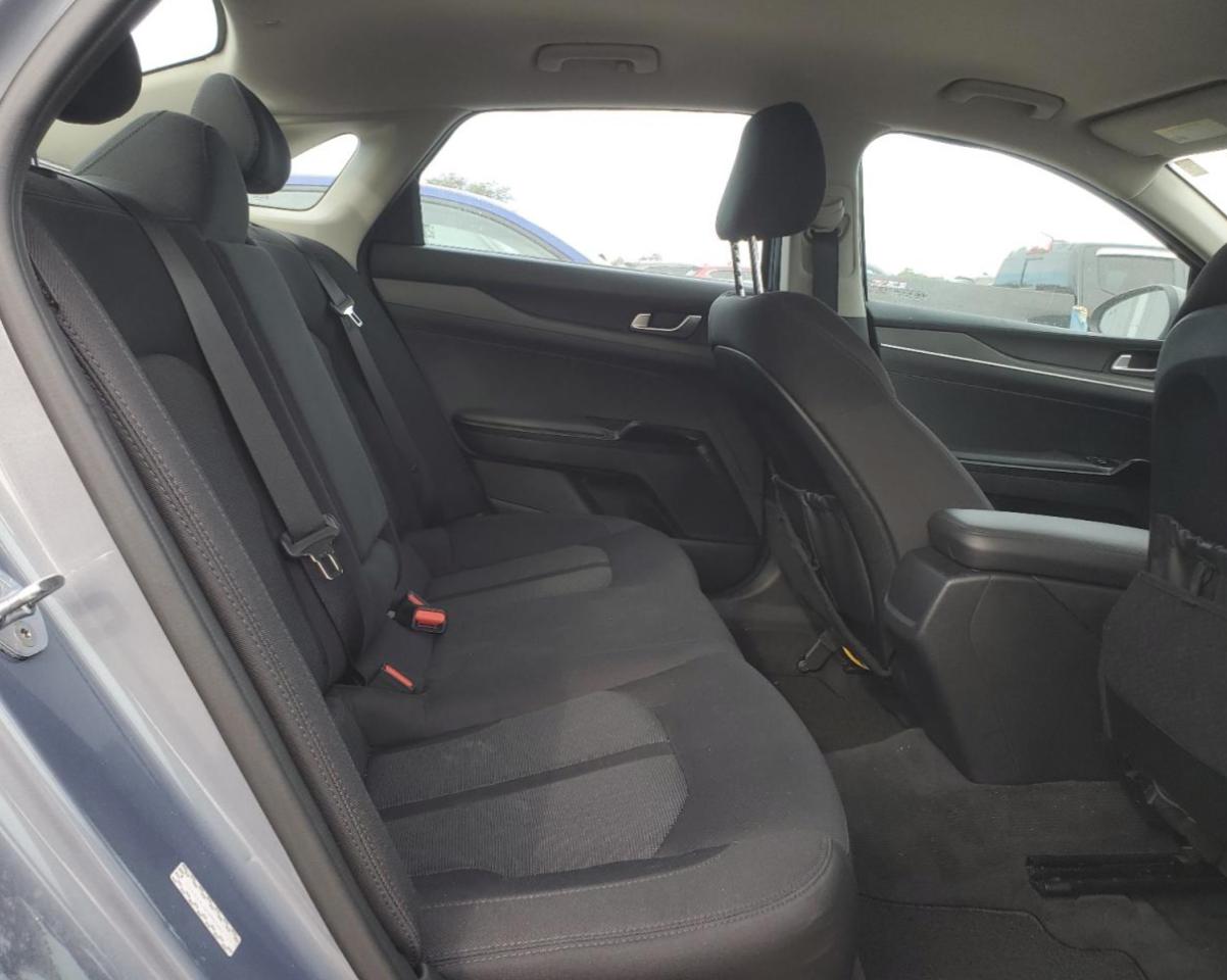 2021 Kia K5 - Image 10