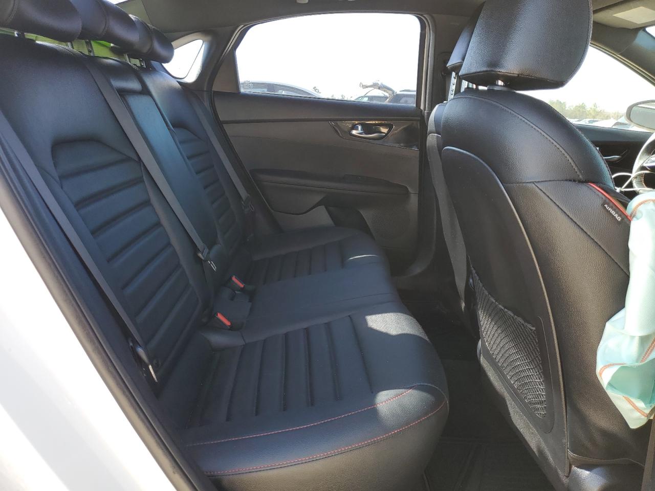 2020 Kia Forte - Image 10