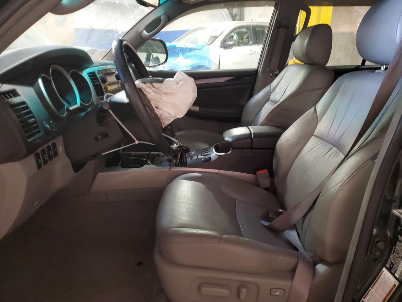 2009 Toyota 4Runner - Image 7