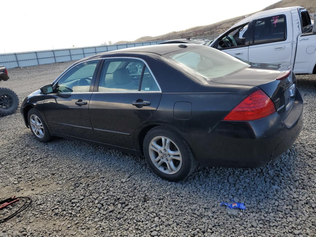 2007 Honda Accord - Image 2