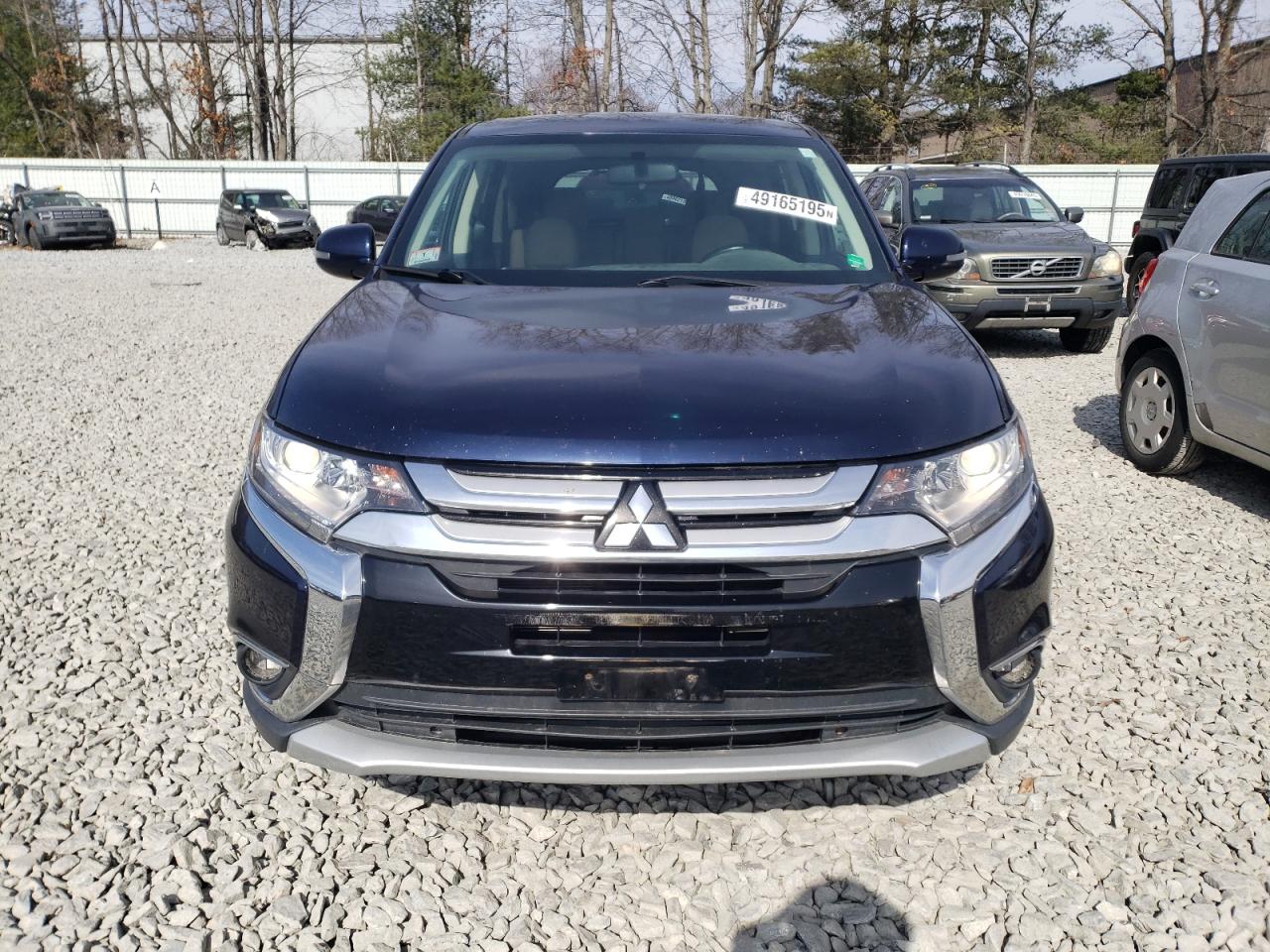 2016 Mitsubishi Outlander - Image 5