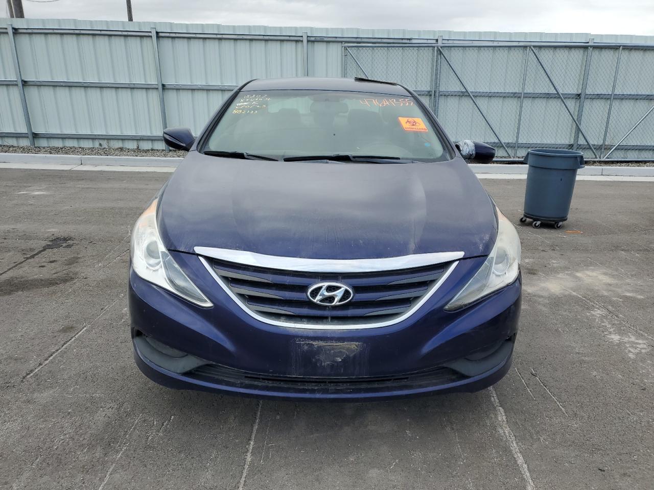 2014 Hyundai Sonata - Image 5