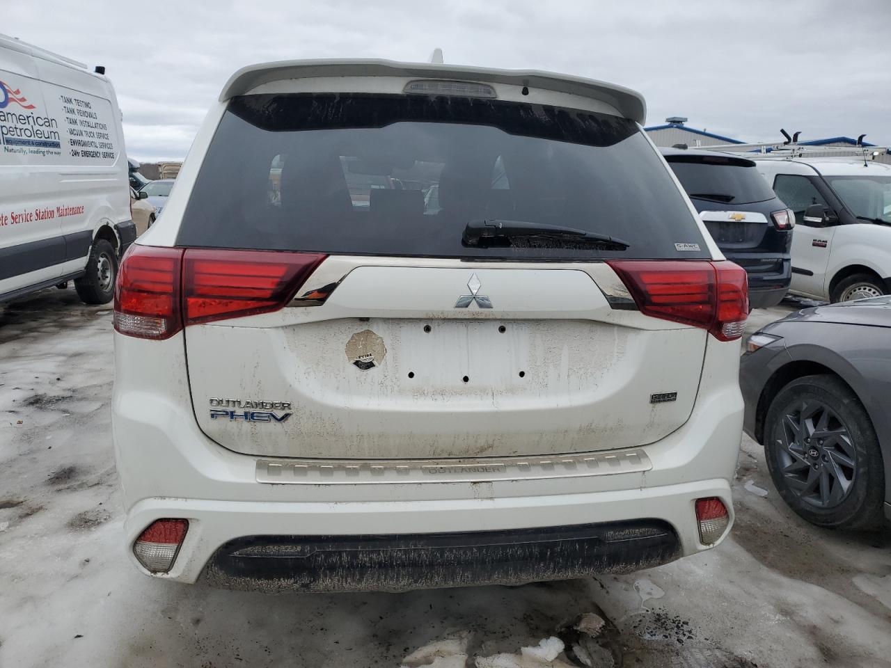 2021 Mitsubishi Outlander - Image 6