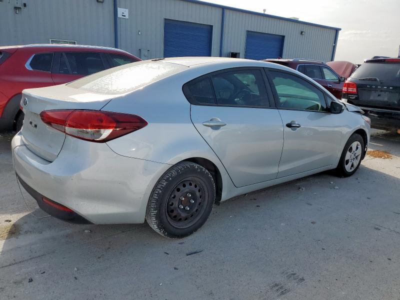  KIA FORTE 2017 Серебристый