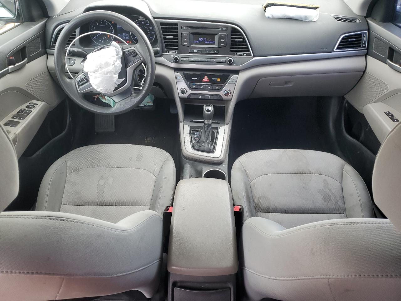 2017 Hyundai Elantra - Image 8