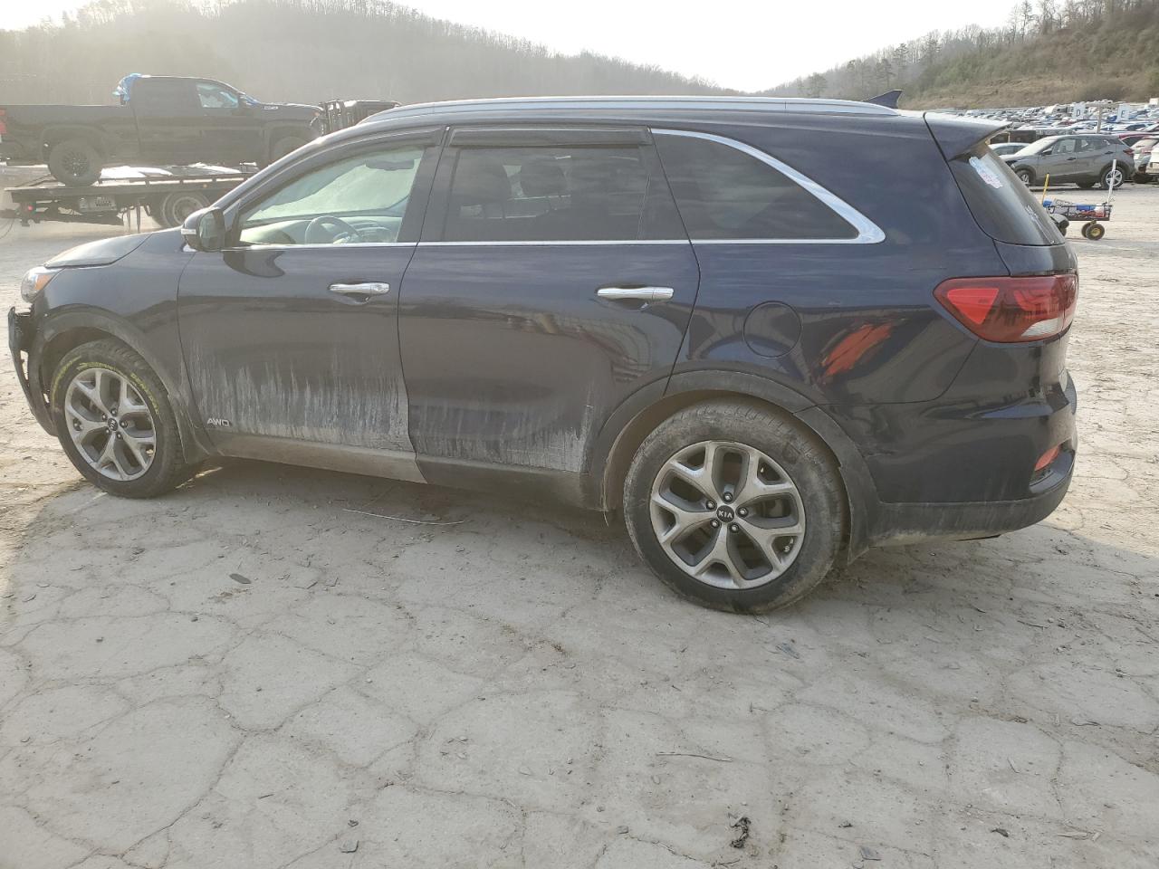 2019 Kia Sorento - Image 2