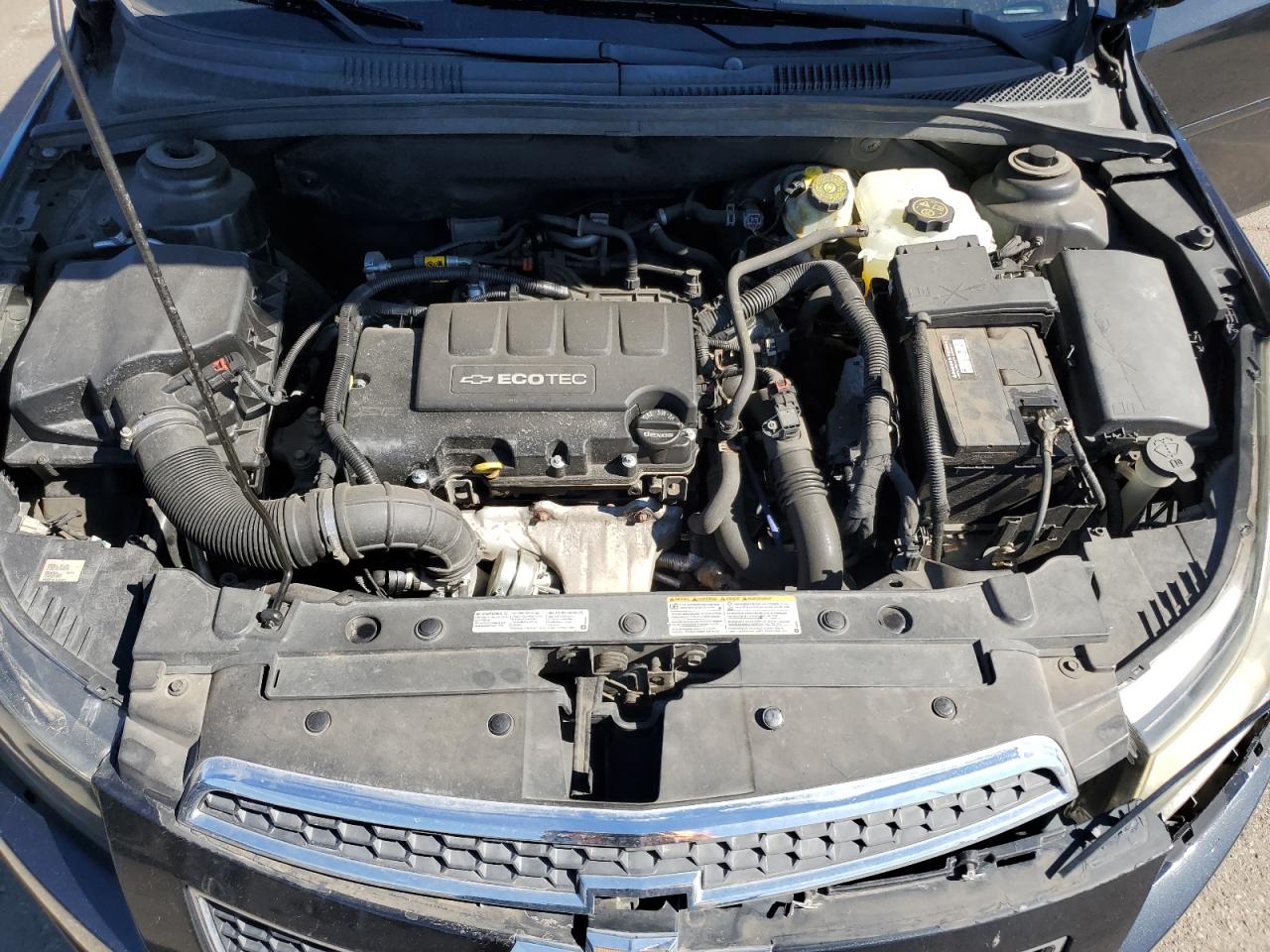 2014 Chevrolet Cruze - Image 12