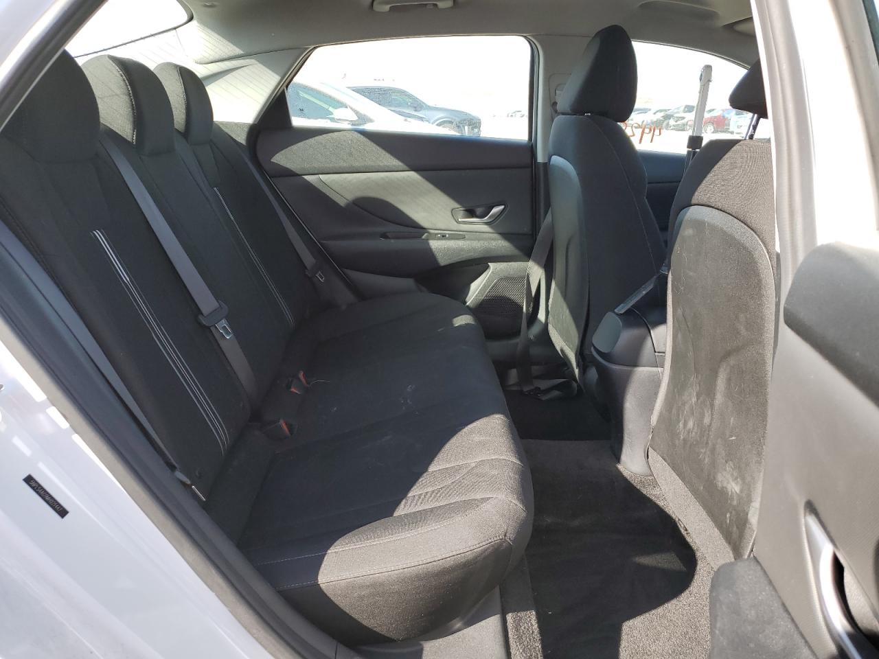 2021 Hyundai Elantra - Image 10