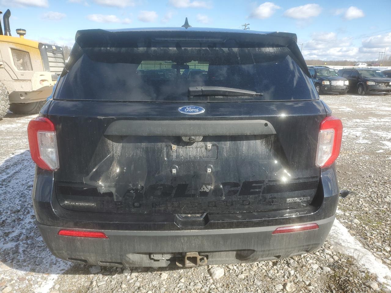 2021 Ford Explorer - Image 6