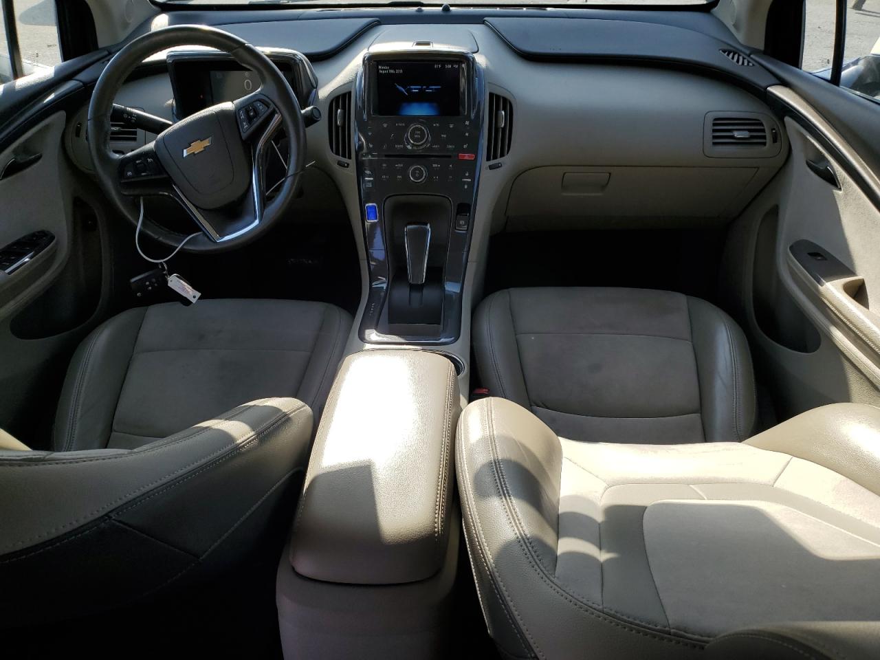 2013 Chevrolet Volt - Image 8