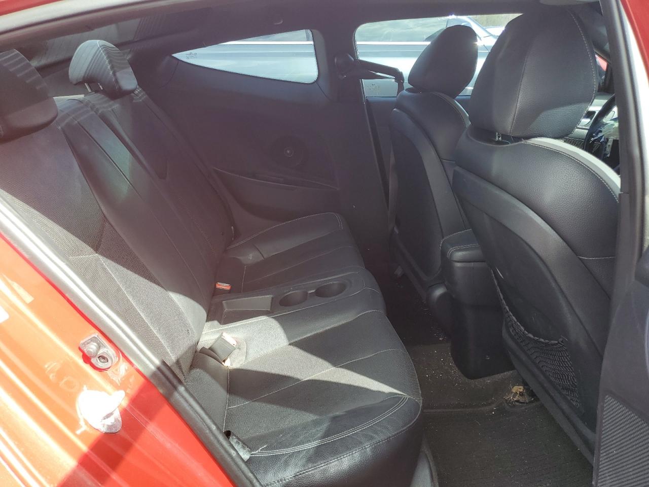 2016 Hyundai Veloster - Image 10