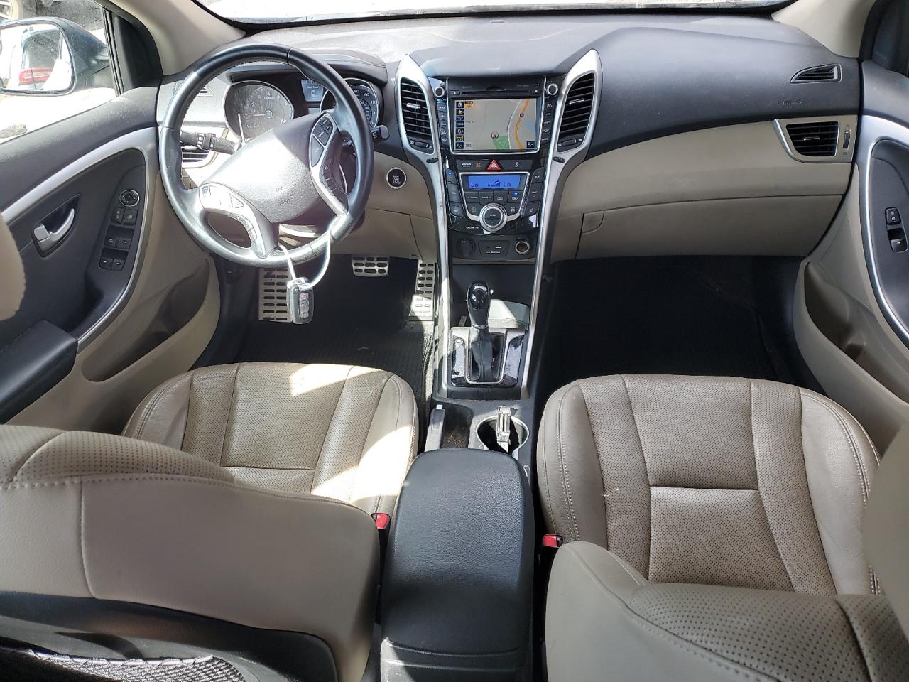 2015 Hyundai Elantra - Image 8