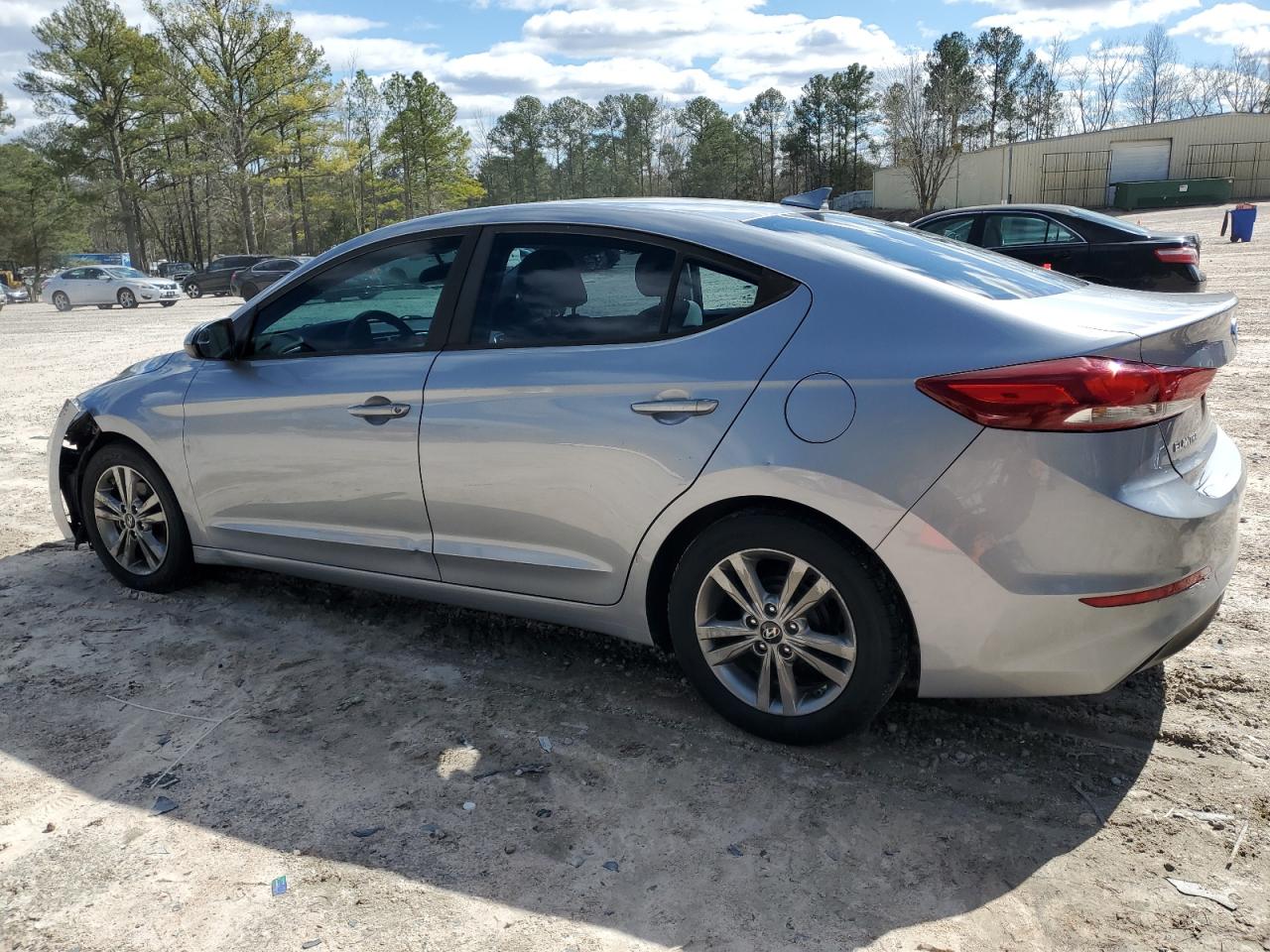 2017 Hyundai Elantra - Image 2