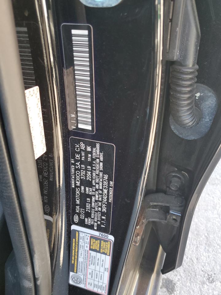 2021 Kia Forte - Image 13
