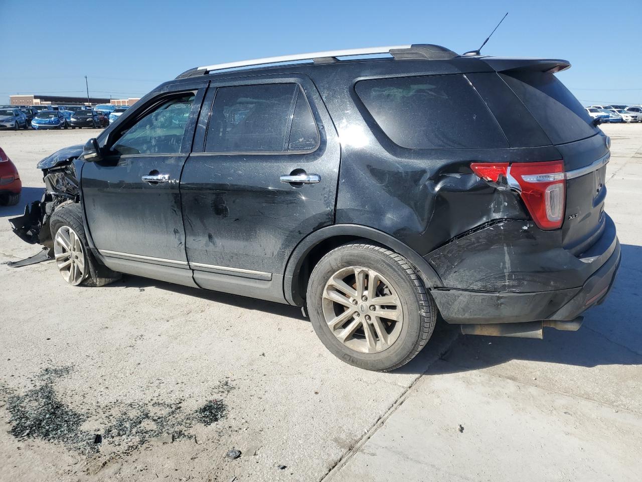 2011 Ford Explorer - Image 2