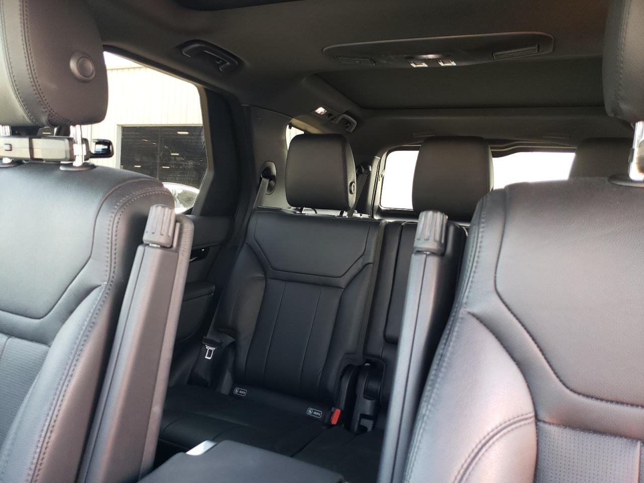 2020 Land Rover Discovery - Image 10