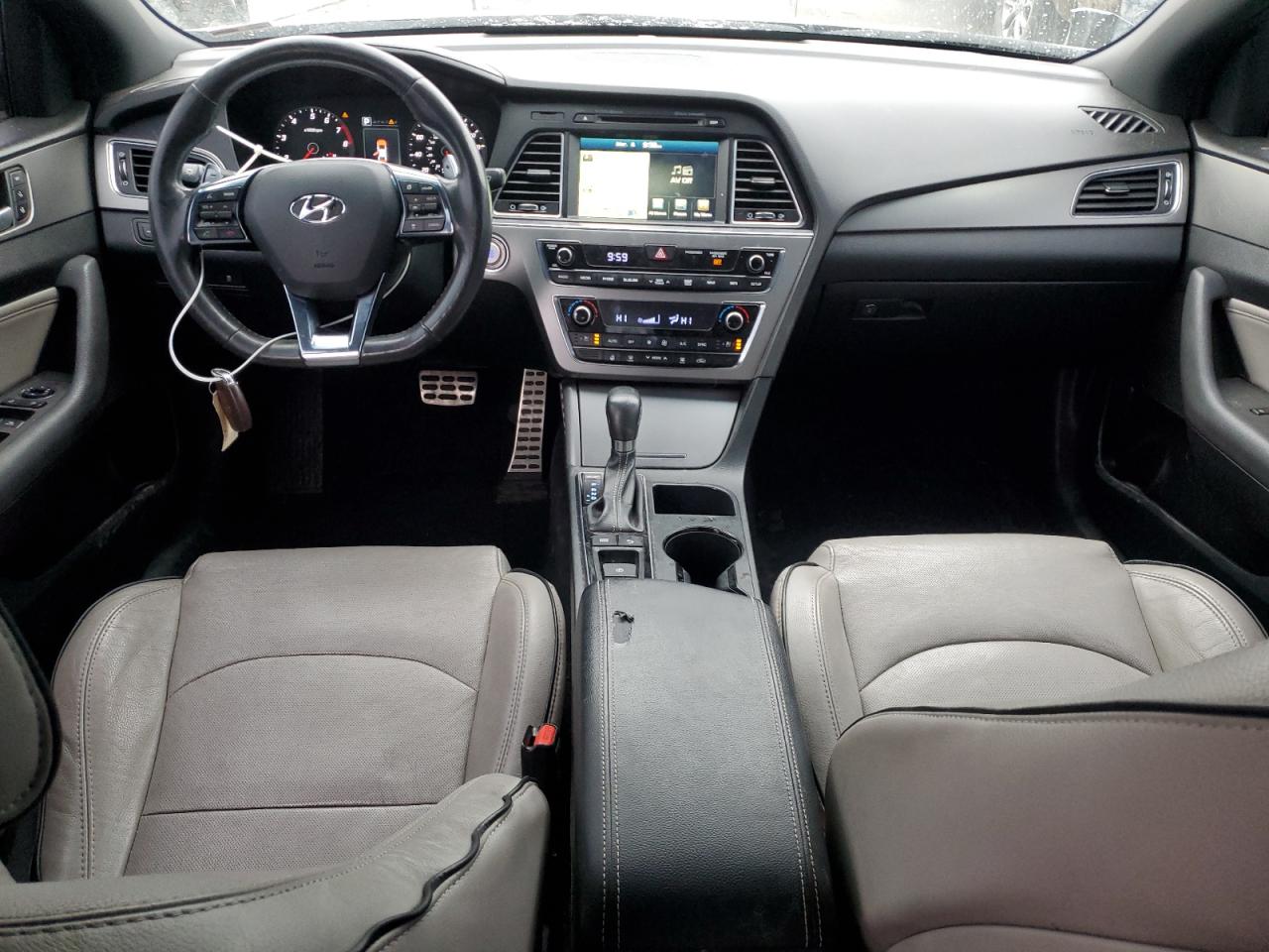 2016 Hyundai Sonata - Image 8