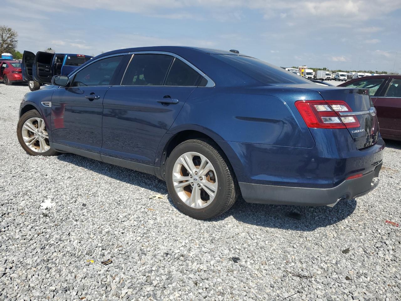 2016 Ford Taurus - Image 2