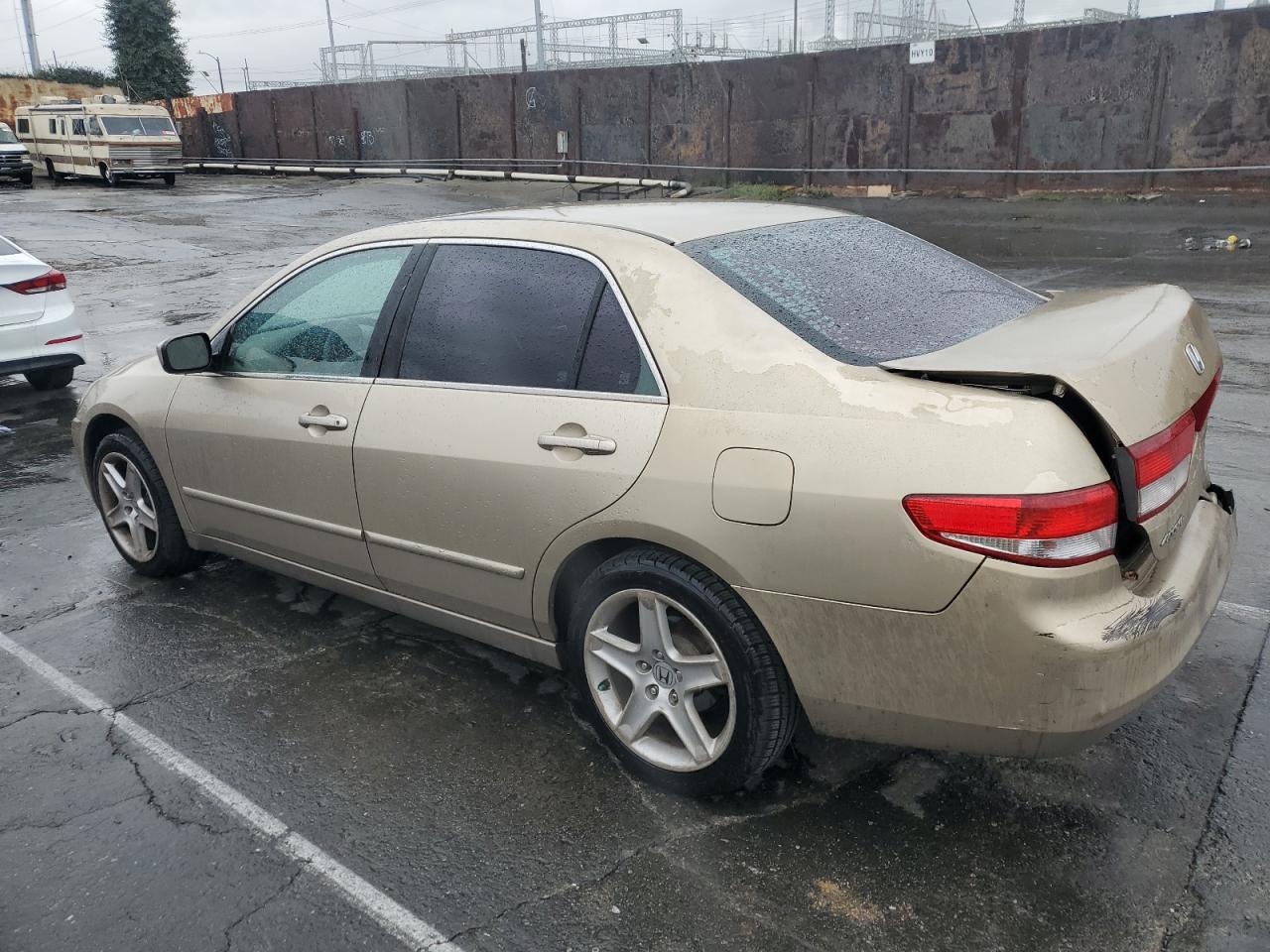 2004 Honda Accord - Image 2