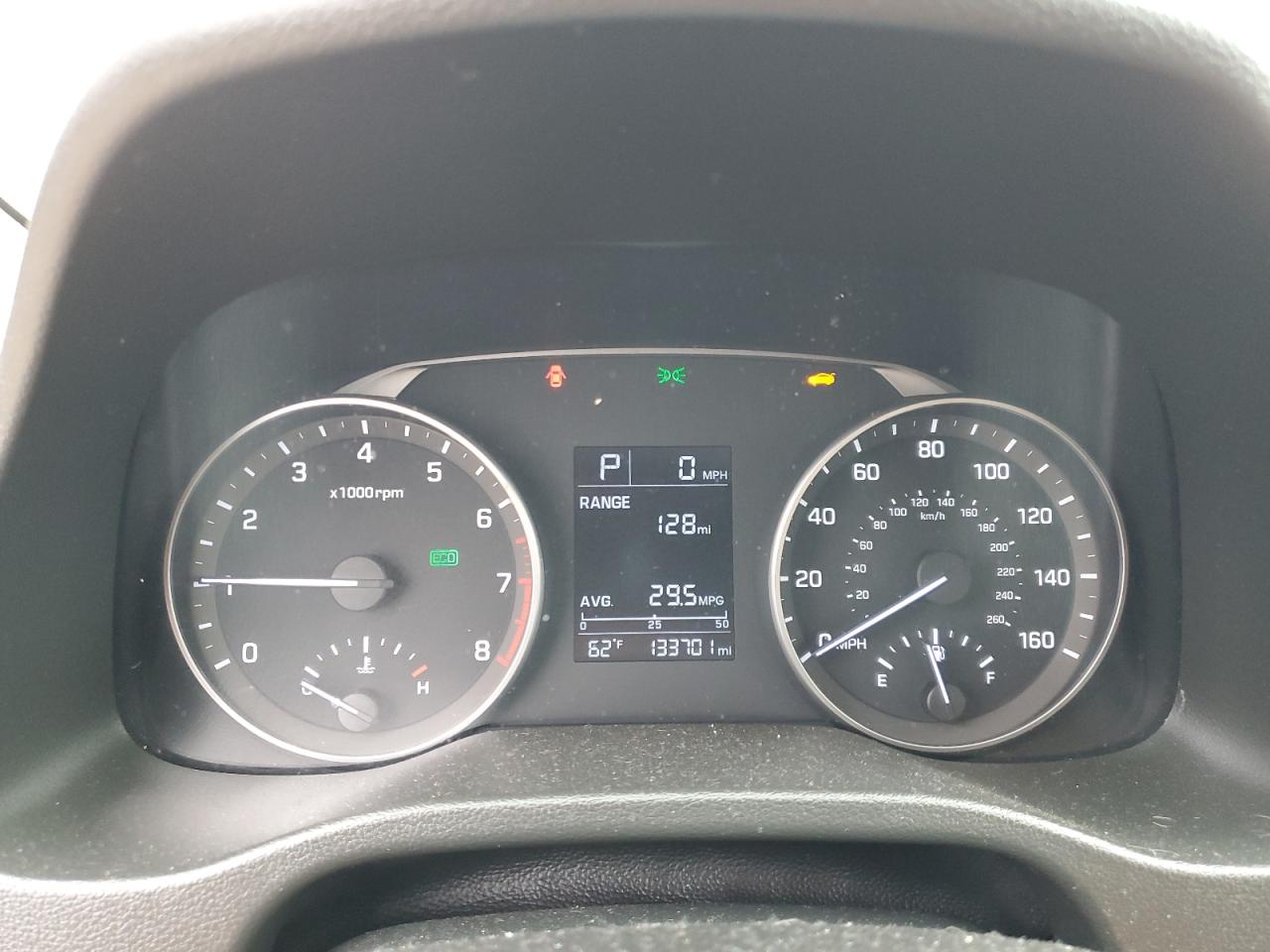 2017 Hyundai Elantra - Image 9