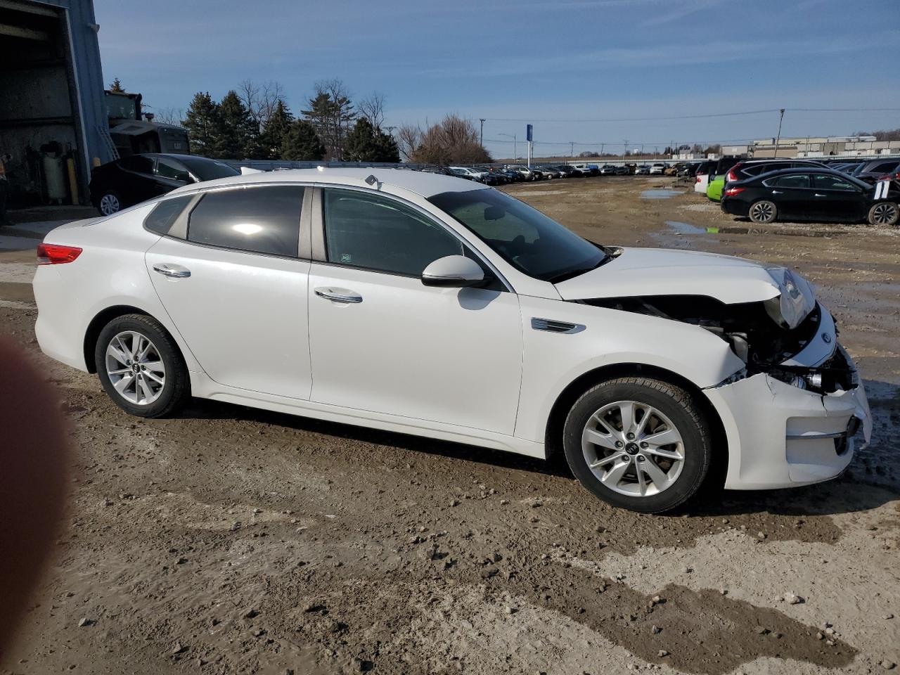 2016 Kia Optima - Image 4