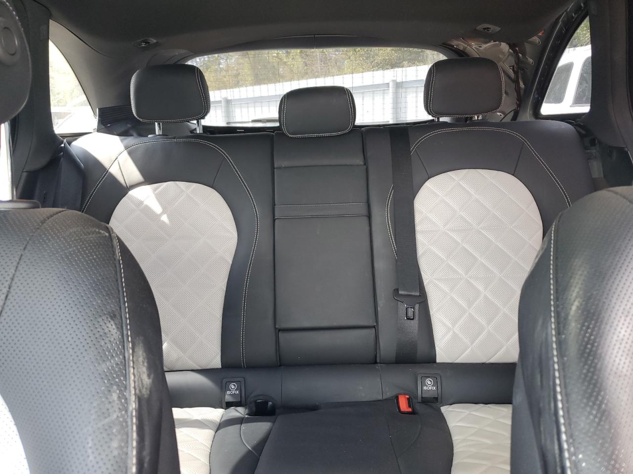 2021 Mercedes-Benz GLC - Image 10