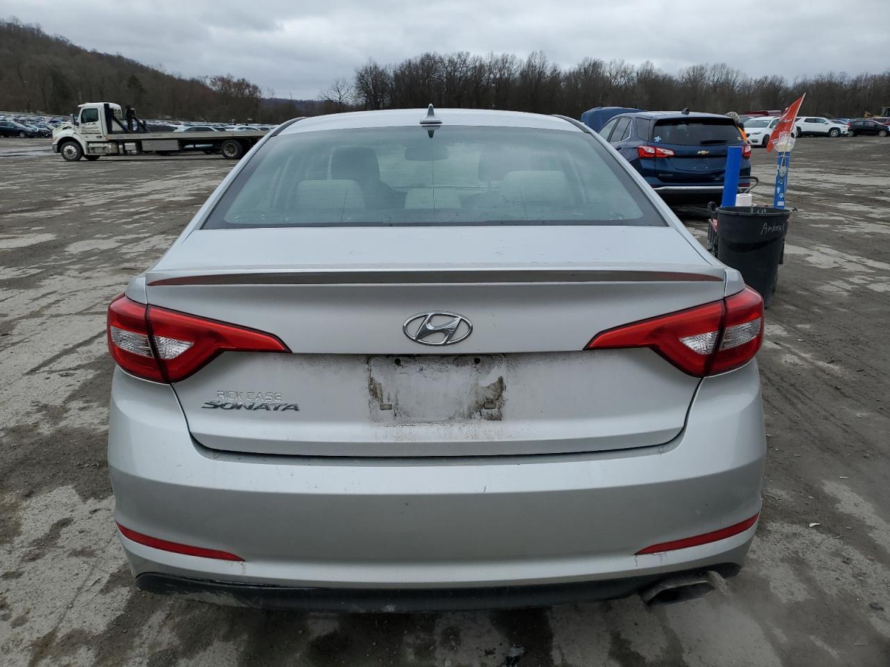 2015 Hyundai Sonata - Image 6