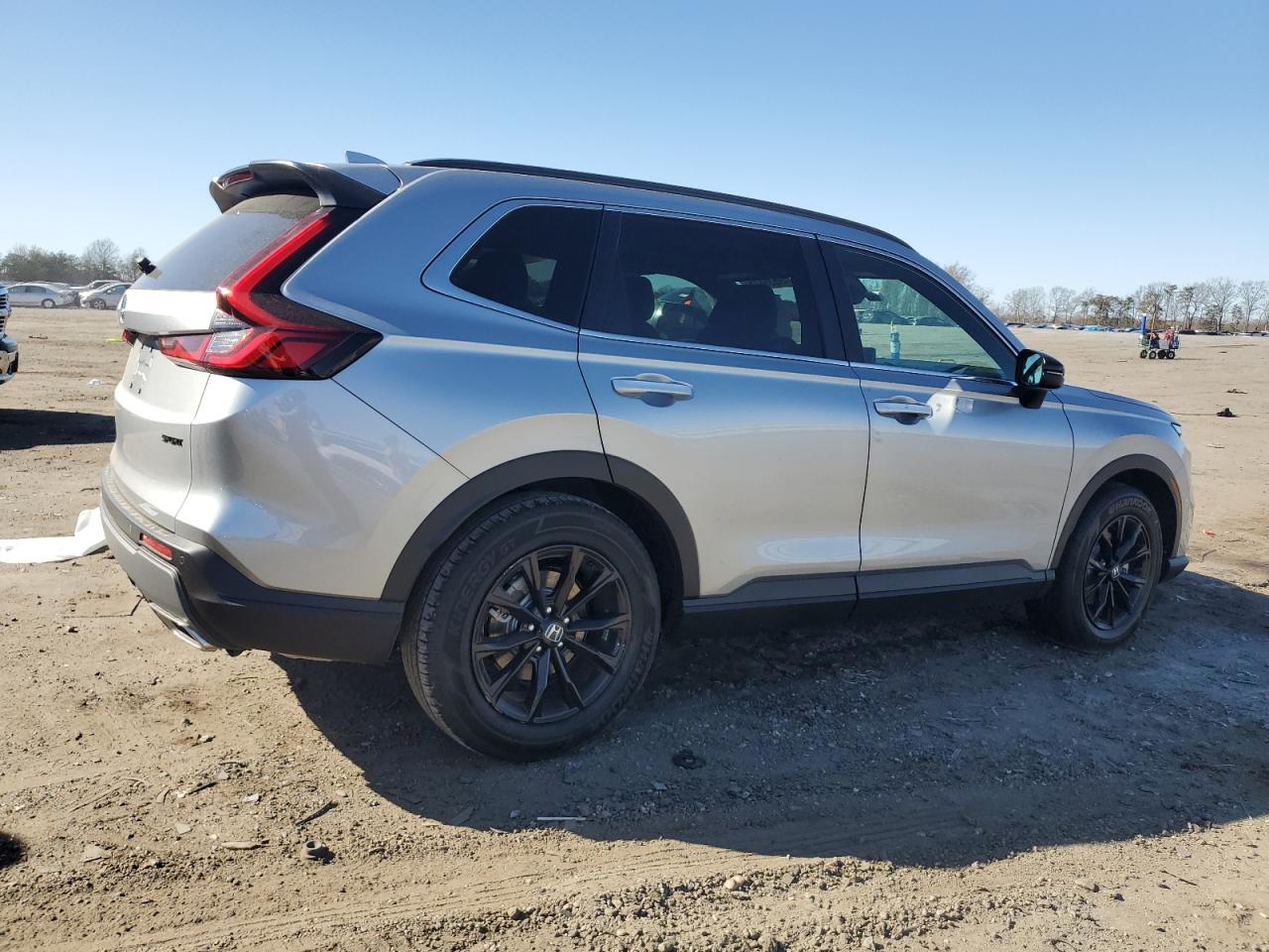 2025 Honda CR-V - Image 3