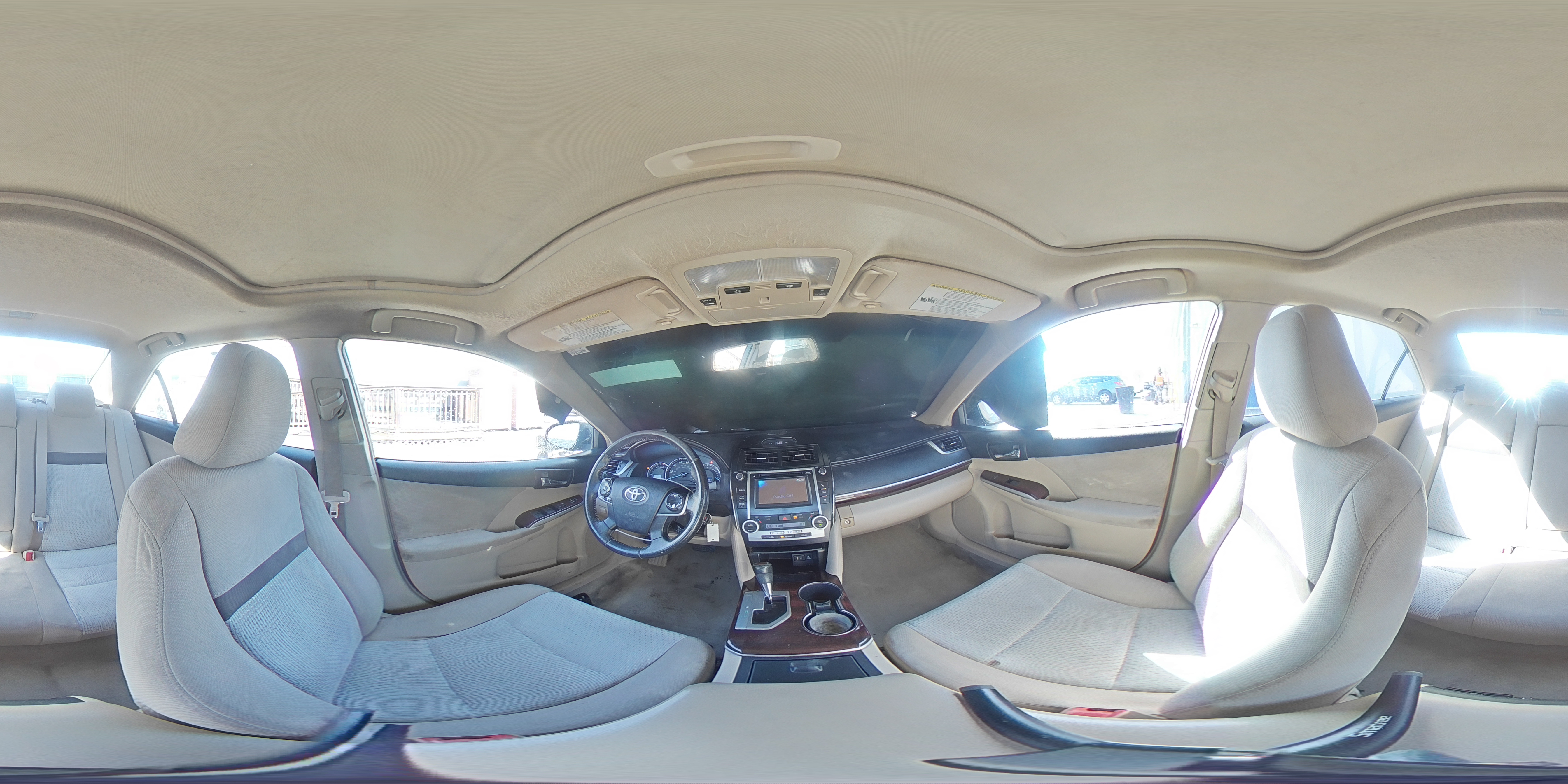 2012 Toyota Camry - Image 14
