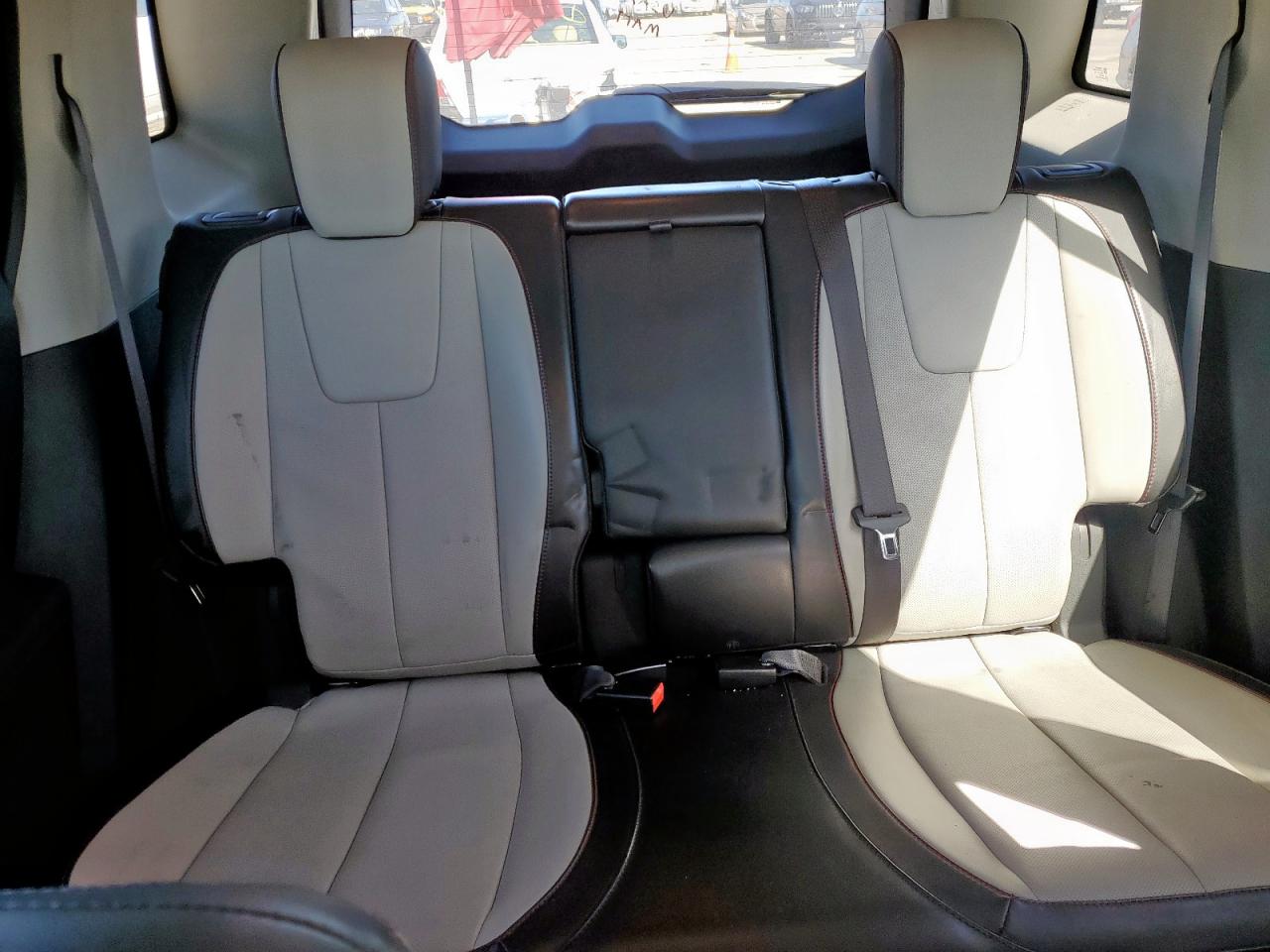 2017 GMC Terrain - Image 10