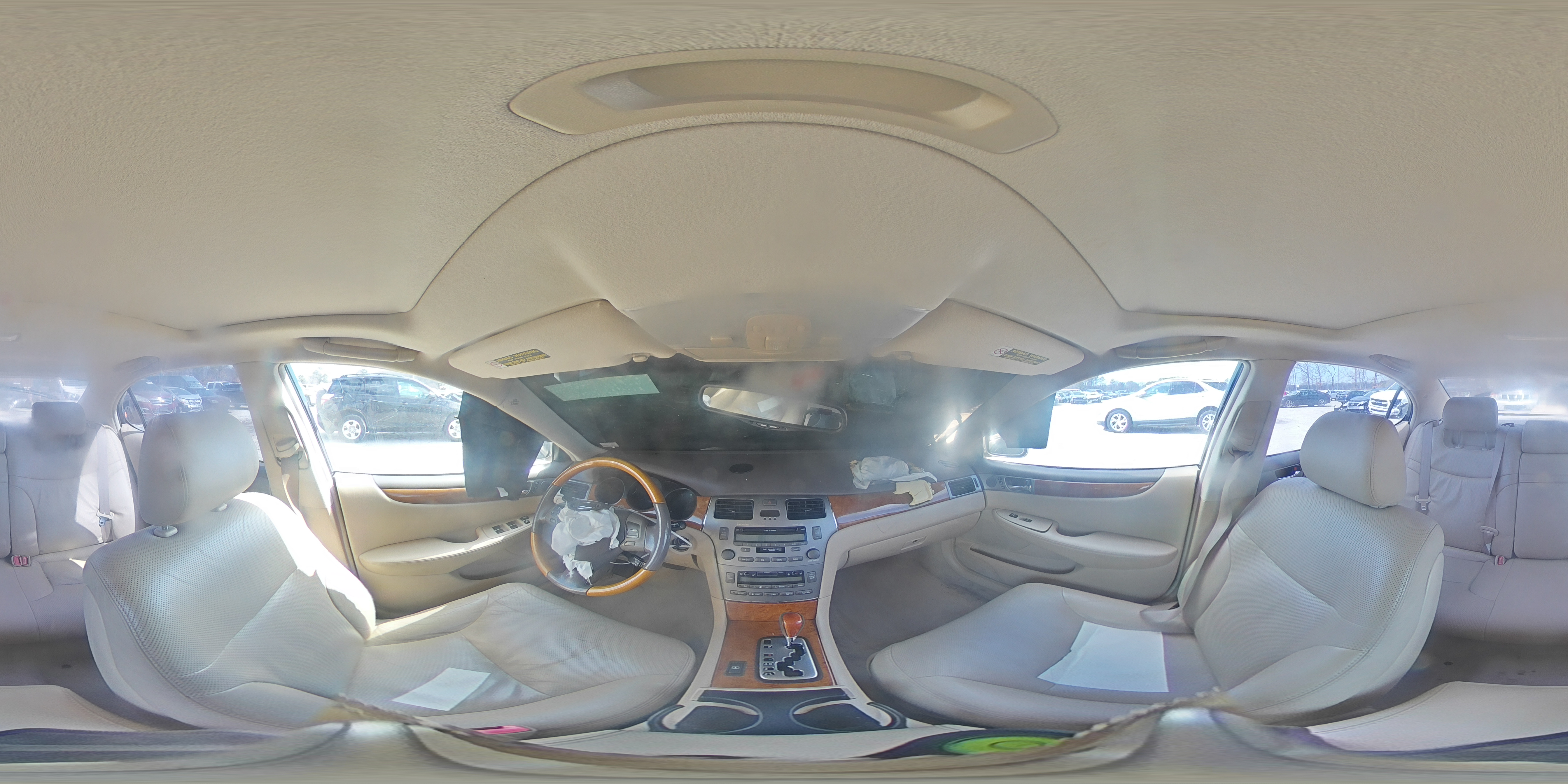 2005 Lexus ES - Image 13
